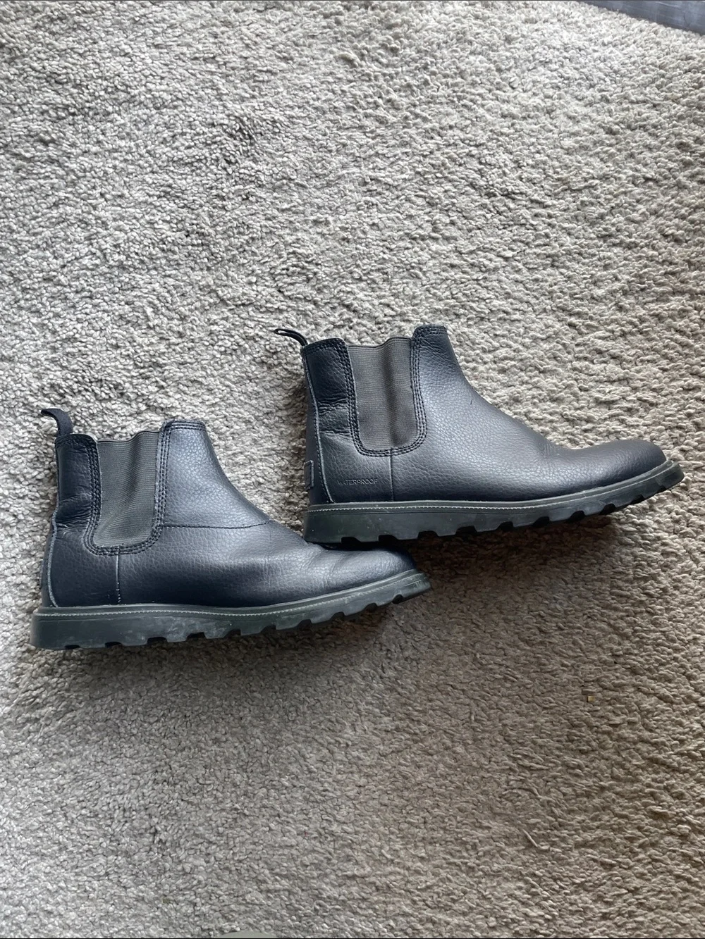 Youth Sorel Black Chelsea Boots - Rugged Slip-On Comfort.
